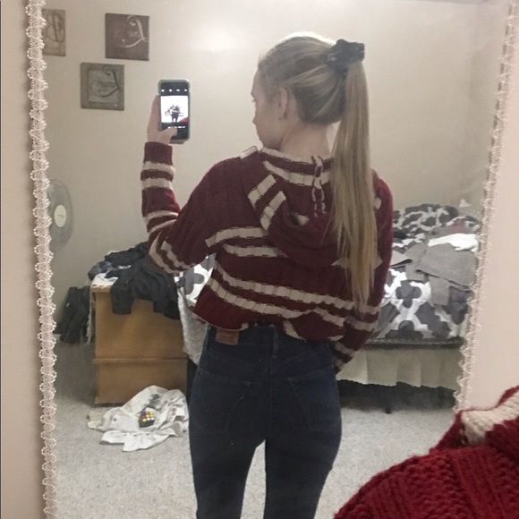 Candy cane sweater - Picture 3 of 3